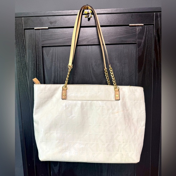 Michael Kors Jet Set White Patent Leather, Natural Leather Trim Chain Tote - Picture 1 of 9